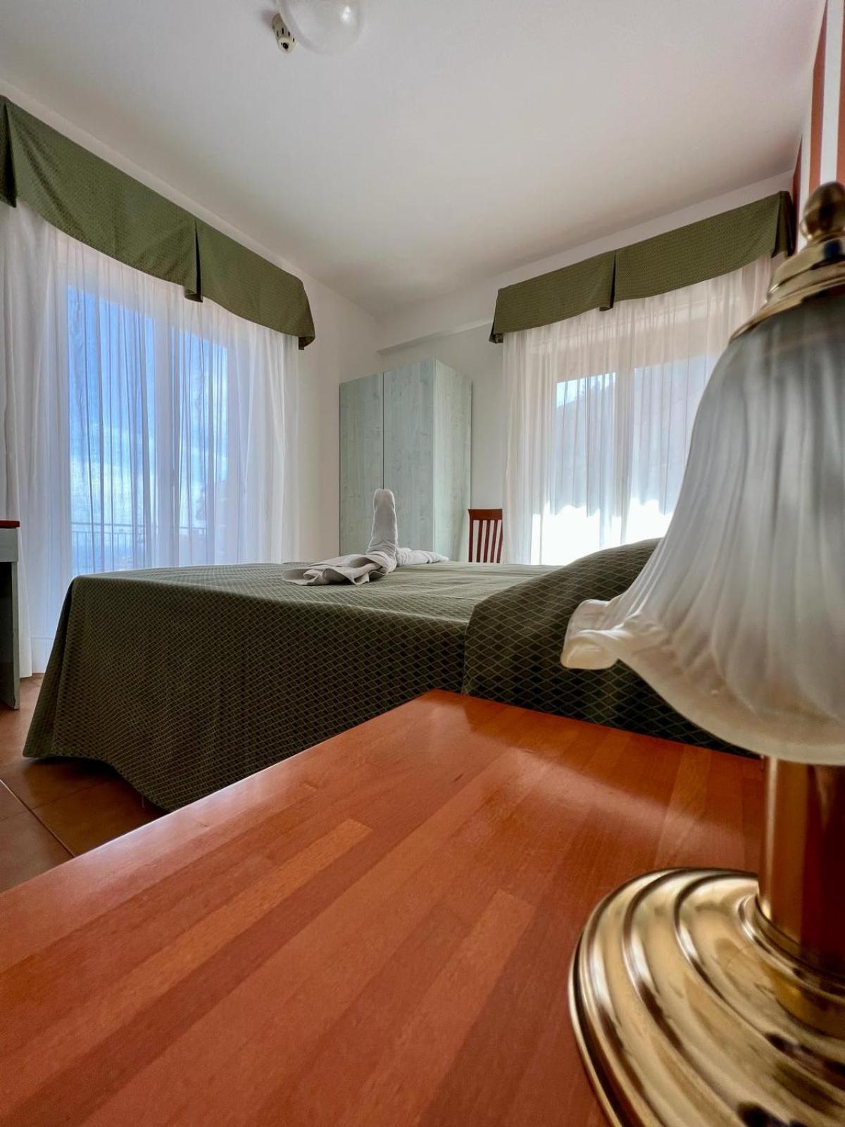 טאורמינה Hotel Soleado מראה חיצוני תמונה